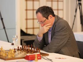 Gelfand in deep concentration