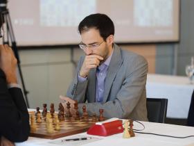 The French defense was not solid enough to hold against Anand