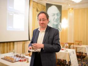 Gelfand consoling himself for his final round loss with some fine tea