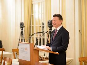 The FIDE president still hasn't lost his smile